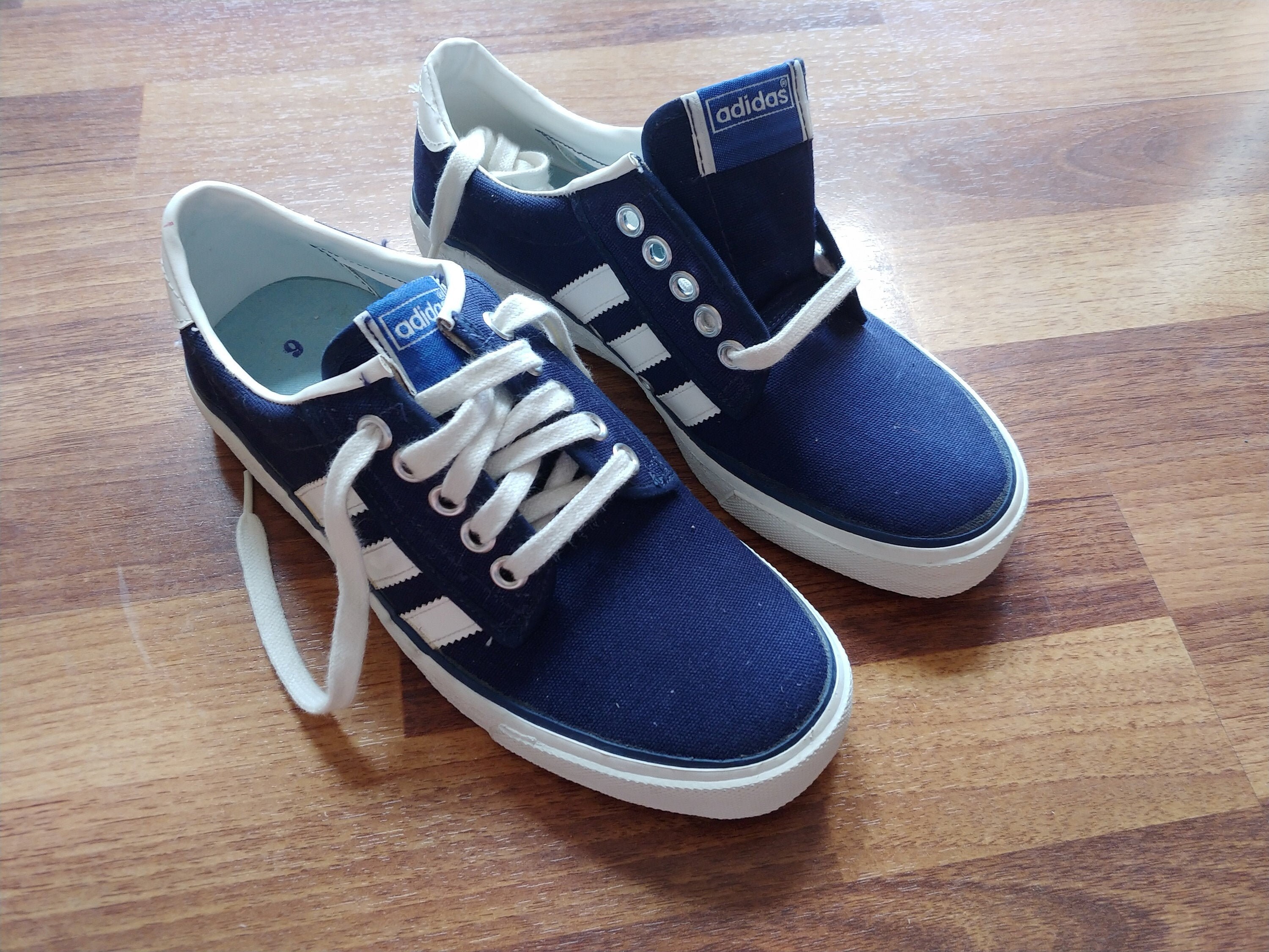 Adidas store spezial fussbett