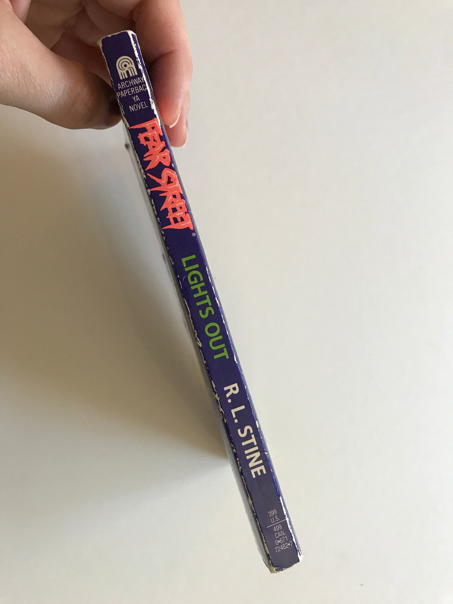 Lights Out by R.L. Stine Lights Out by R.L. Stine