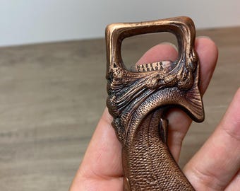 ボマ ボトルオープナー – サーモンフィッシュデザイン、ブロンズ＆銅