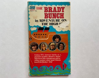 The Brady Bunch In Adventures On The High Seas 1973 Paperback Book Tiger Beat TV Novelization Fiction