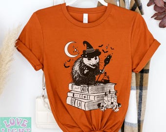 Opossum Halloween Shirt Funny Opossum Reading Tshirt Witchy Opossum Lover Gifts Halloween Witch Bookish T-Shirt Retro Possum Halloween Tees