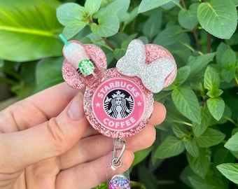Rose Pink Mouse Head Kaffee Abzeichen Reel, Abzeichen Reel, Abzeichen Reel Custom, Abzeichen Reel personalisiert, Abzeichen Reel Glitzer