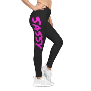 Leggings Sassy Pants, mallas de yoga para mujer, ropa cómoda para estar en casa, pantalones deportivos con estampados divertidos, pantalones elásticos para hacer ejercicio