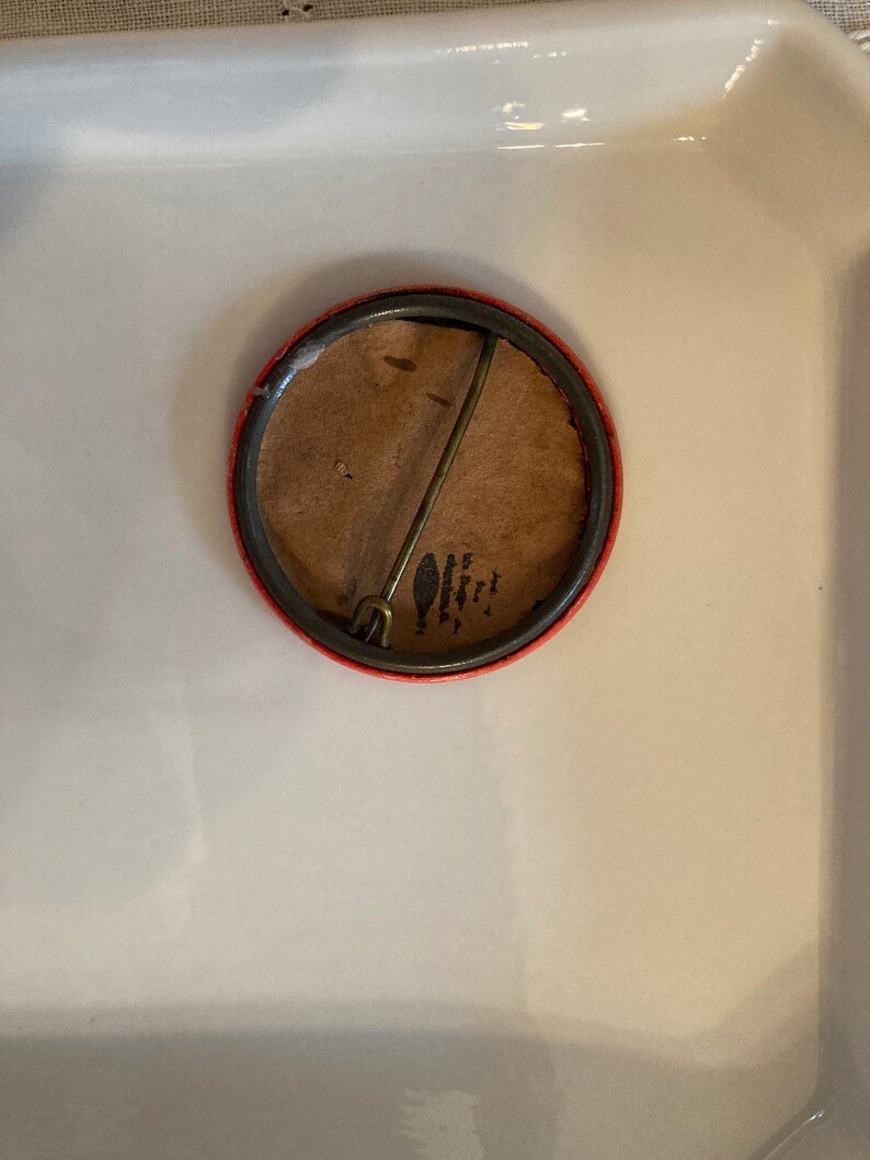 1917 WWI celluloid pinback buttonbadge
