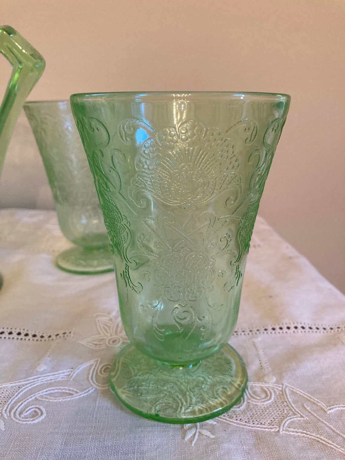 Green florentine depression glass pitcher & footed tumblers Etsy