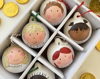 Boule de Noël personnalisée, décoration de Noël personnalisée, ornement peint en céramique, boule de Noël sur mesure pour le visage d'un enfant