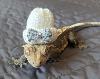 Take A Bow // Mini Pets Hat Knitted Beanie Small Animals Gift Idea For Snakes Geckos Hedgehog Guineapig Hamster Frog Bird Reptiles Bling Fun