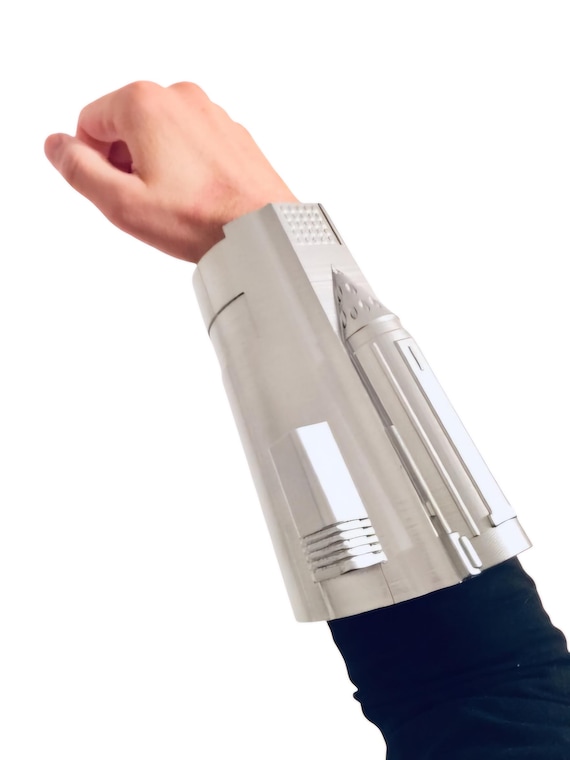 Mandalorian Beskar Gauntlets Set of 2 Vambrace,Forearm Beskar Armor gauntlets,Star Wars  Mandalorian Costume Cosplay left and right