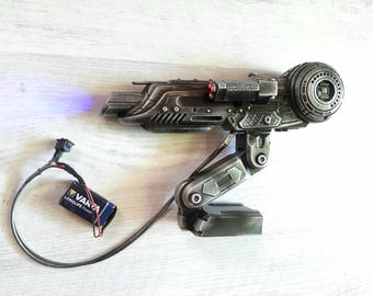 Predator Plasma Caster Prop,Shoulder Plasma Finished & Painted, Cosplay Replica, Fan Art
