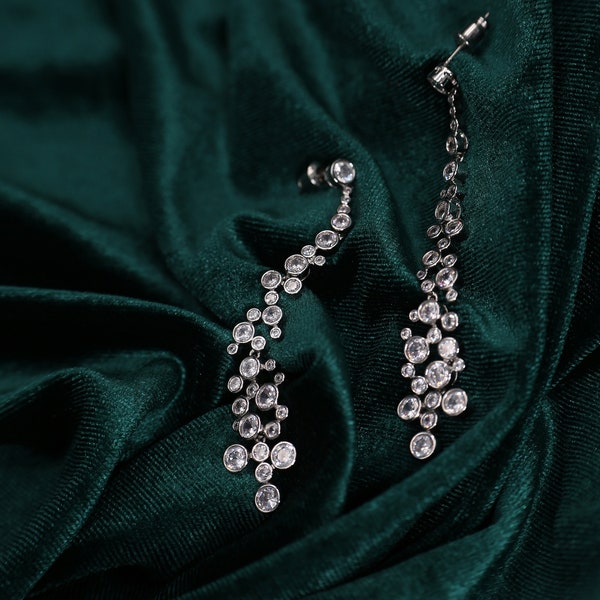 Exclusive Designer Wedding Earrings, Diamond Dangle Chandelier