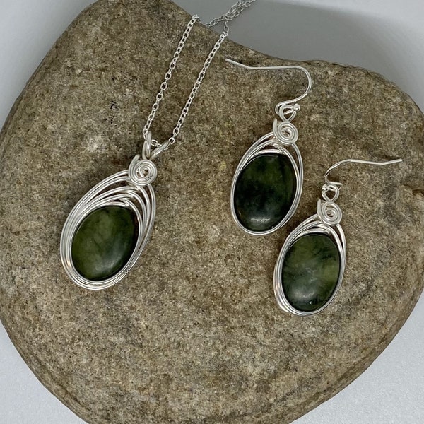 Genuine Irish Connemara Marble Jewelry Set, Necklace and Earrings Set, Green Stone Jewelry, Stone of Good Relationships & Common Sense