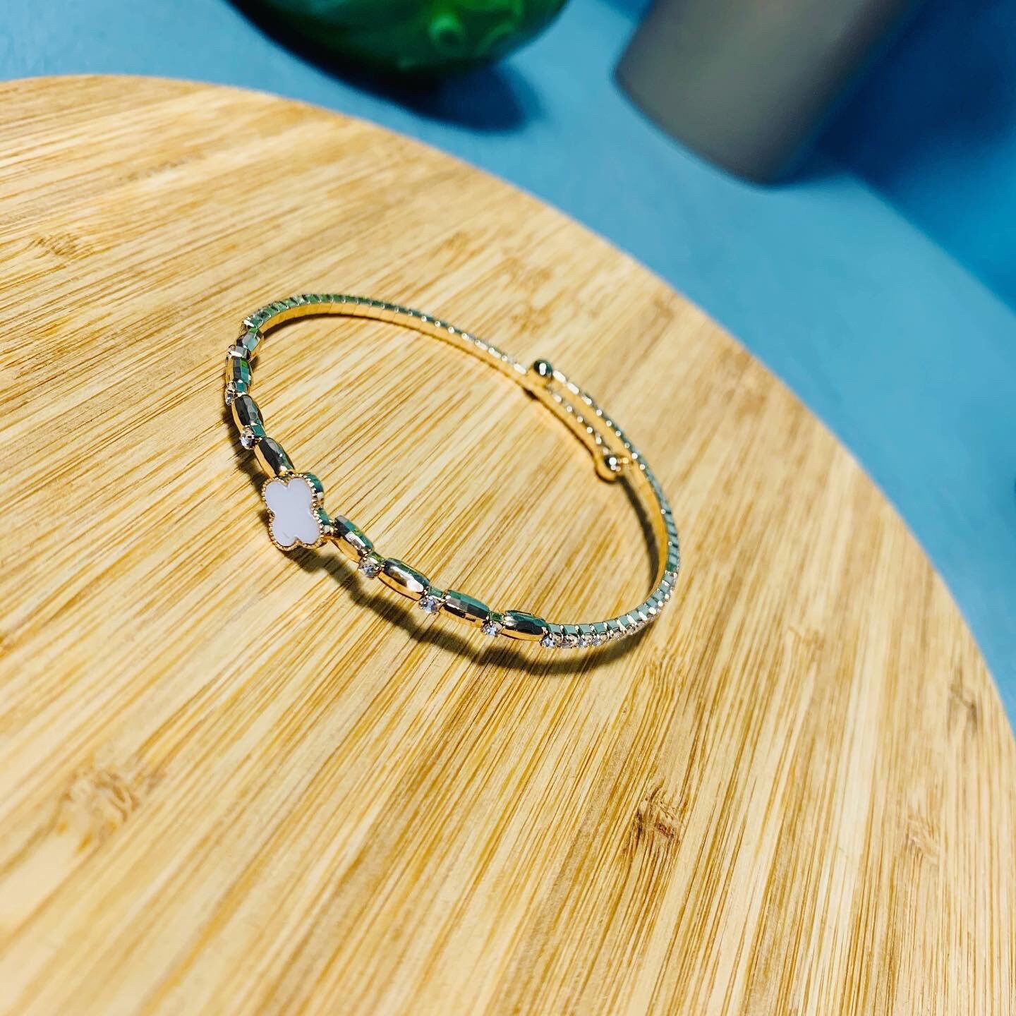 Gold spiral bracelet Clearance