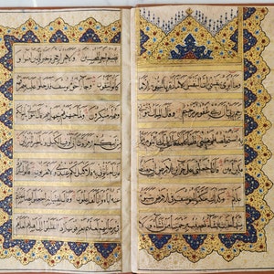 Groot formaat islamitische Ottomaanse HANDGESCHREVEN koran juz-manuscript in Taqi-script.