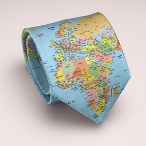 Corbata con mapa del mundo: regalo para profesores de geografía, corbata de explorador para amantes de los mapas, estilo escolar o entusiastas de los viajes.