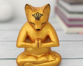 Yoga cat figure in namaste pose, Meditating kitty statue, Gold animal sculpture, Zen cat statue for gift, Yogi cat statue