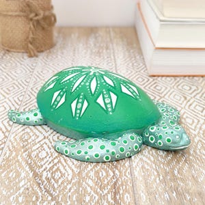 Handgefertigte Schildkröten Statue, Wasser Schildkröte Skulptur, Meeres Tier Figur, Schildkröte Liebhaber Geschenk, Meeresschildkröte Figur, Handgefertigte Tierfigur.
