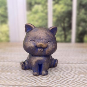 Artisan cat decor, Unique gift for animal lover, Smiling cat figurine, Hand-painted kitten statue, Bookshelf decor and office companion.