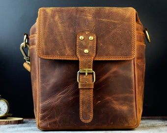 Light Brown LEDMOMO Leather DSLR Camera Bag PU Waterproof Vintage Fashionable Shoulder Messenger Bag Fit SLR DSLR Size M
