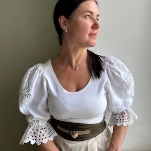 Vintage blouse, Austrian blouse,  Dirndl puffy sleeves blouse , Bavarian blouse, Oktoberfest top, lace blouse