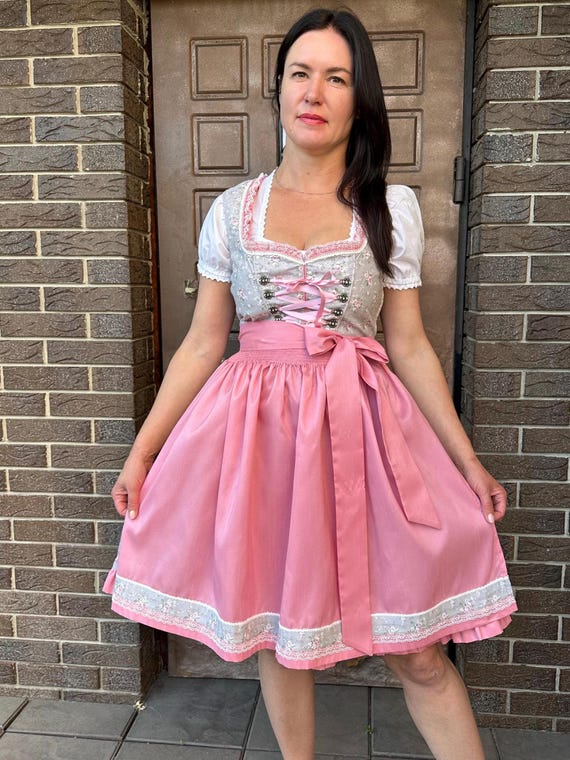 Dirndl Dress German Oktoberfest Outfit, Floral Pink Bavarian Dress with Apron, Traditional Trachten Costume for Women, Cottagecore Folk Dres