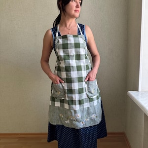 Vintage  apron, vintage  cotton  apron,  striped apron, kitchen apron, prairie apron