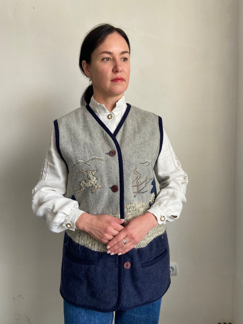 ELEVATED CLASSIC WOVEN VEST