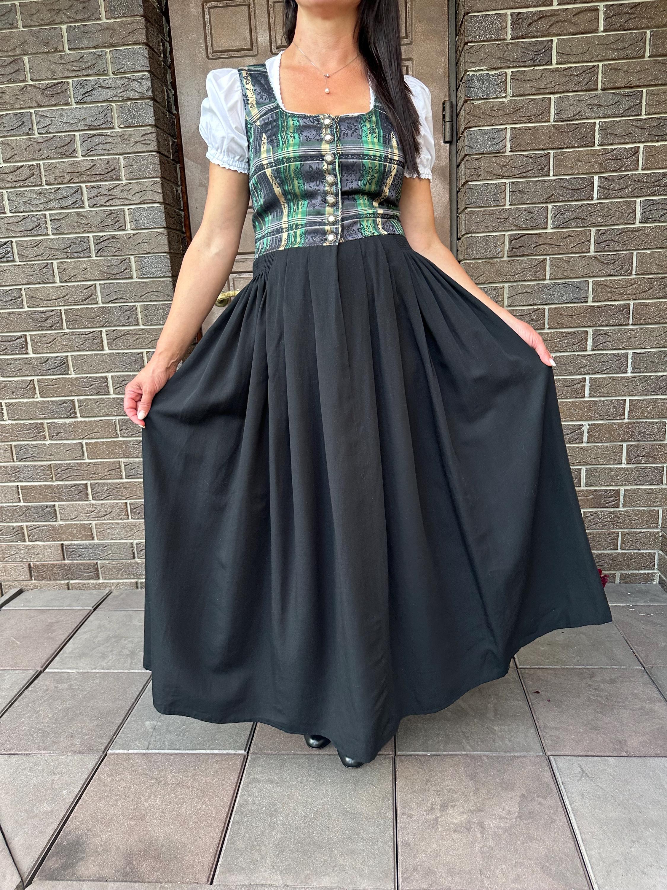 Traditional Black Dirndl Dress , Bavarian Oktoberfest Dress, Vintage Style Alpine Costume for Women