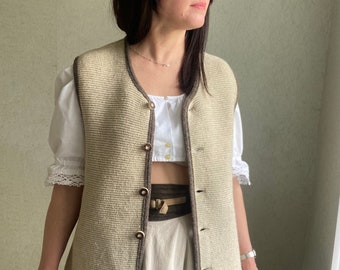 gilet autrichien vintage, gilet tricoté, gilet tricoté boutonné,