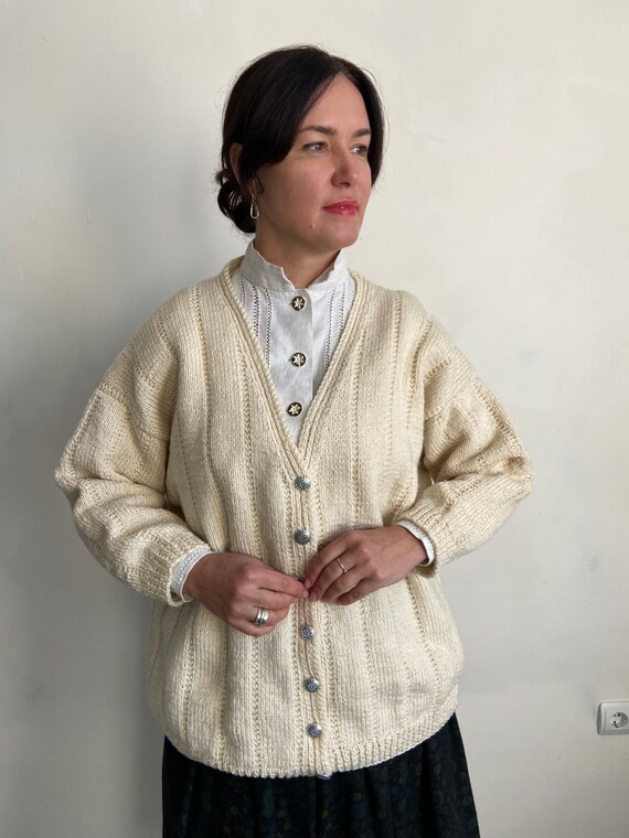 Vintage cardigan, knitted Austrian cardigan, beig… - image 2