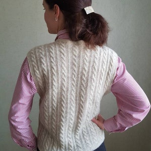 Vintage vest, handmade wool vest, cable knit, size M image 3