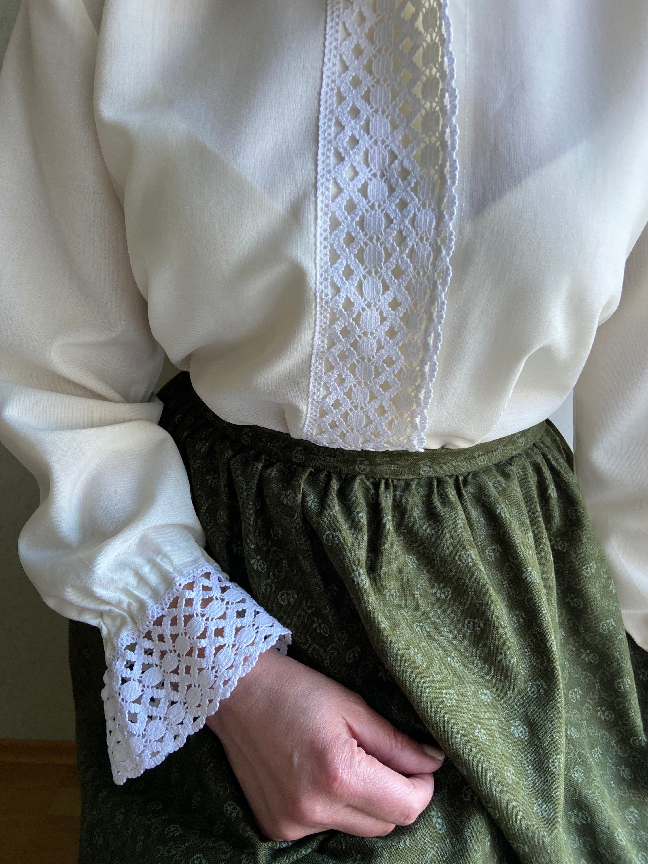 Vintage White Blouse, Vintage Blouse With Lace, Wide Sleeves Vintage White Blouse, Vintage Blouse With Lace, Wide Sleeves