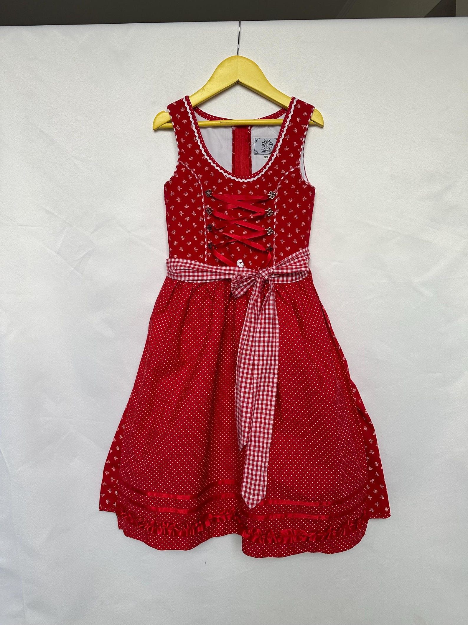 Vintage girls dress, Dirndl little girl dress, Octoberfest costume, Austrian dress for girl, Bavarian dress, summer dress for girl