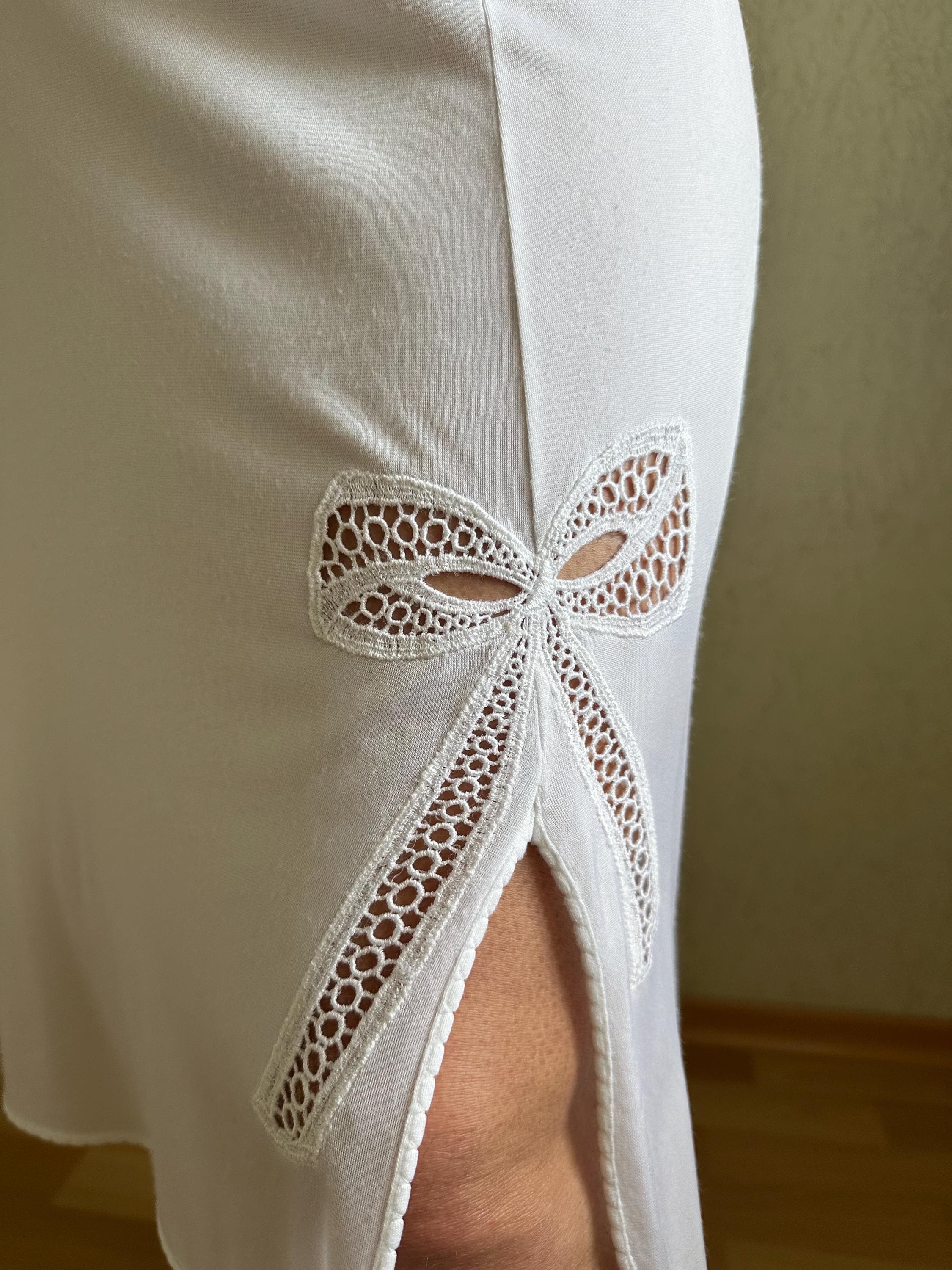 Jupe écrue longue broderies et dentelles - Cozette Lille