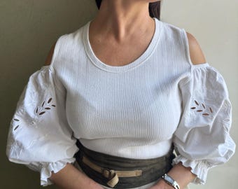 Camicetta vintage, camicetta austriaca, camicetta Dirndl con maniche a sbuffo, camicetta bavarese, top Oktoberfest, maniche con spalle scoperte