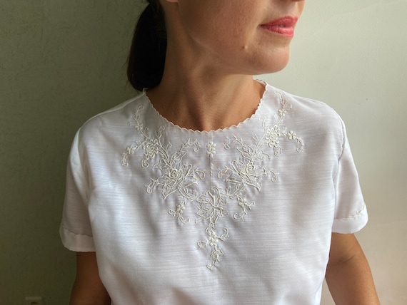 Vintage  blouse, white blouse, Embroidered floral… - image 5