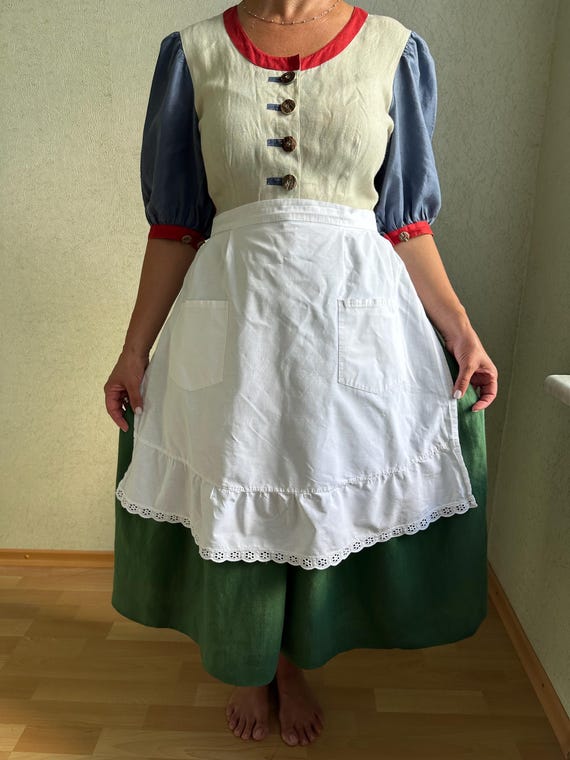 ヴィンテージの白いエプロン、半分綿のエプロン、刺繍入りのエプロン