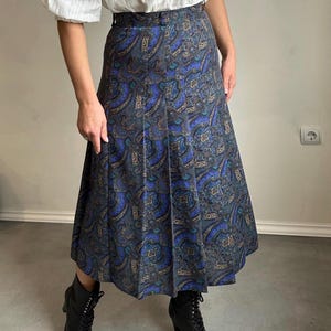 Vintage skirt, Austrian skirt, pleated skirt, midi skirt, Tyrolean skirt