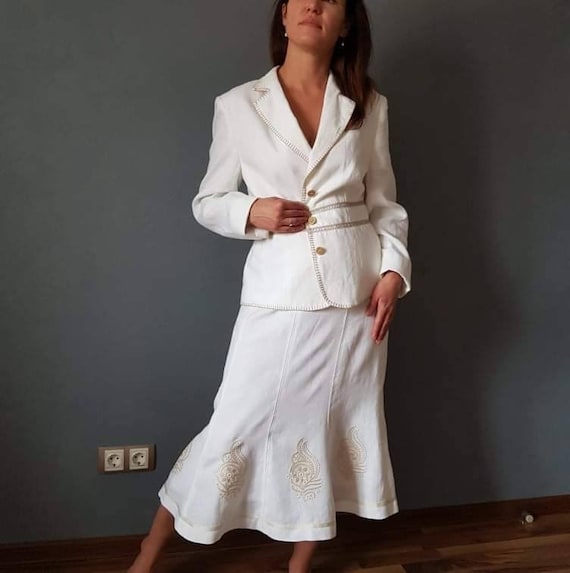 Vintage suit, women's skirt suit, vintage linen su