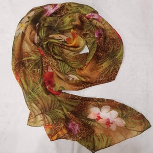 Vintage Silk Scarf,  Colourful Floral Large Scale Print Scarf, Vintage Head Scarf, Silk Headscarf, Floral Hair Scarf, oblong scarf