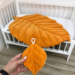 Dark green Play rug for kids room,  home decor, Baby Play Mat, Leaf Floor Rug, Nursery Rug, kids floor mat , cotton velor play mat