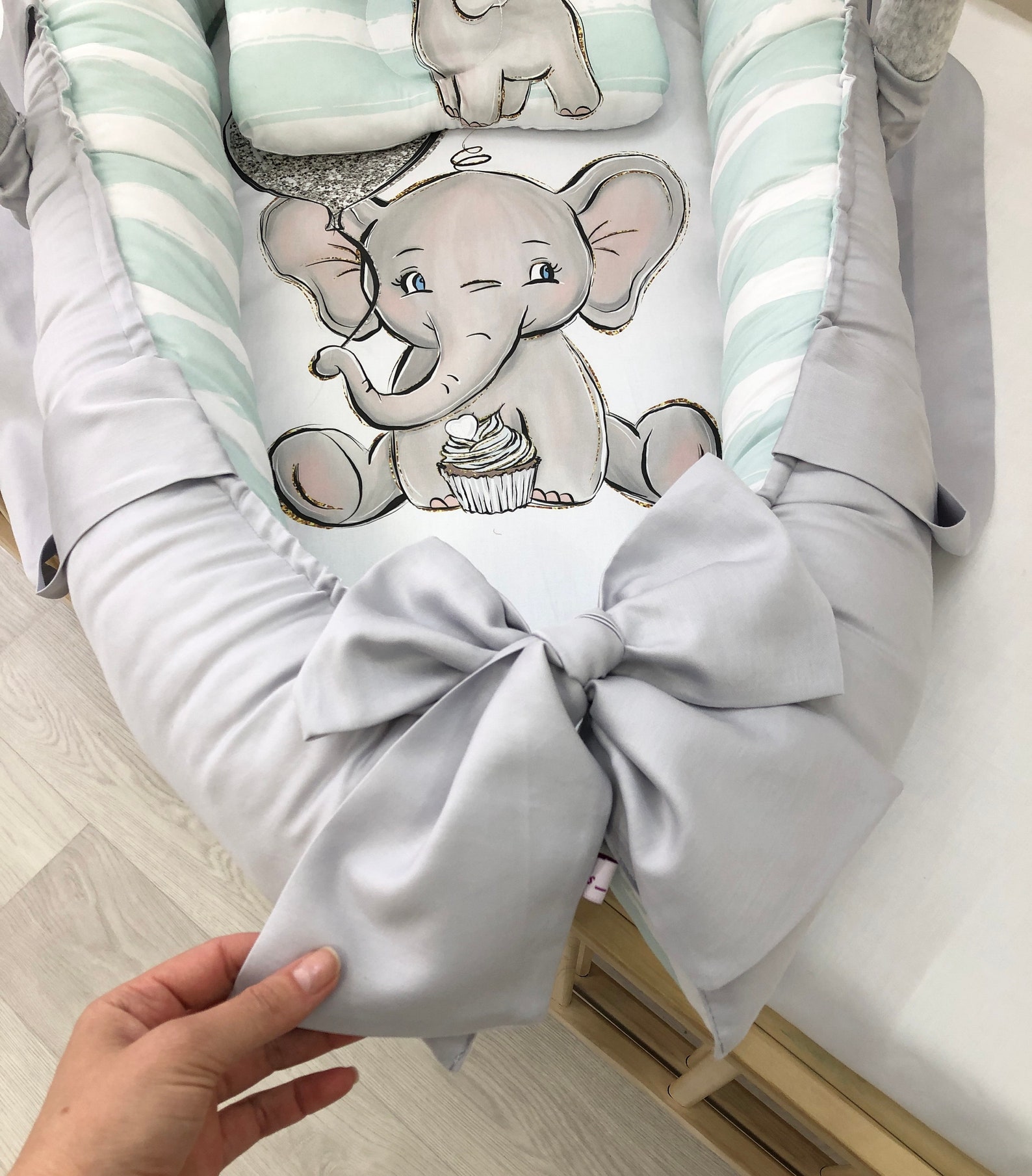 Babylounge mit Elefantenmuster in grauer Farbe. Neutrales | Etsy