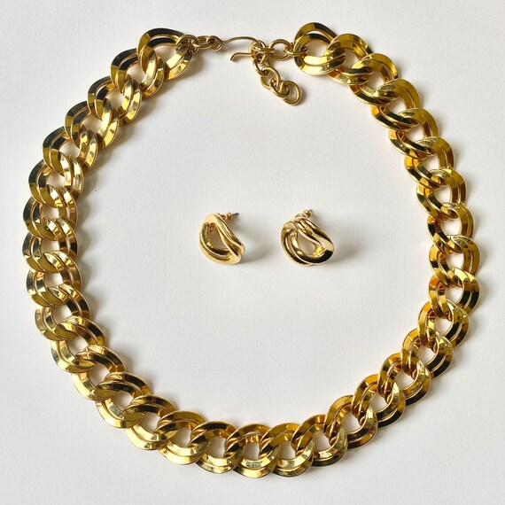 Monet Gold Tone Chunky Loop Knot Necklace Earring… - image 2