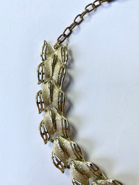 Leaf Vine Gold Tone Choker Rare Vintage Necklace … - image 5