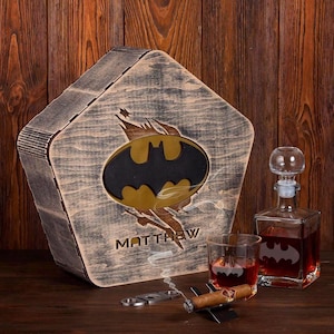 Set di decanter per whisky, regalo di Natale, set di bicchieri da whisky con tema supereroe, set di bicchieri da whisky personalizzati in scatola