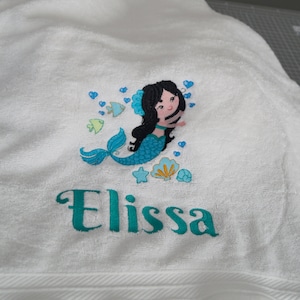 Bath towel for children 70 x 140 cm, large towel, embroidered with mermaid and desired name