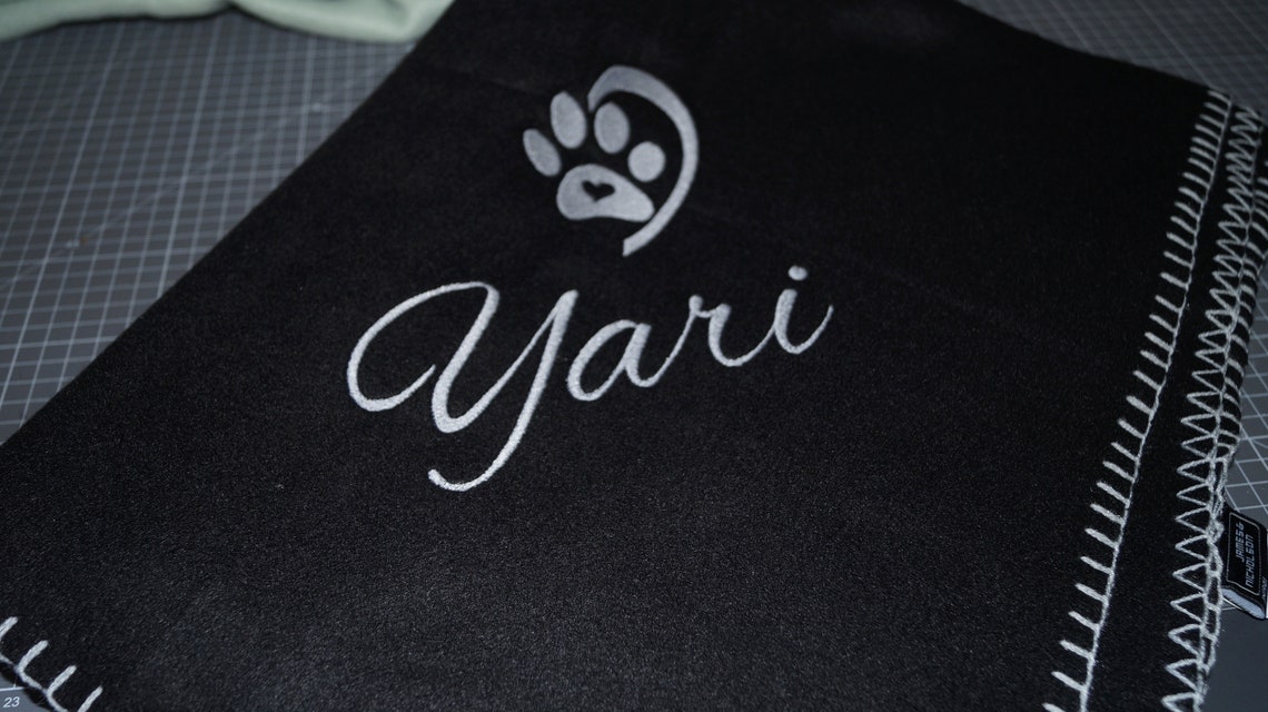 Hundedecke personalisiert 130 x 170 m Pfote und Herz | Etsy