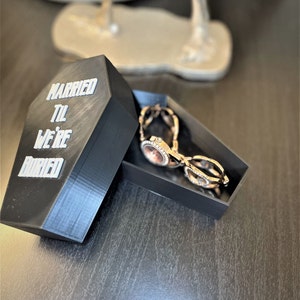 Valentine&#39;s Day Coffin, Halloween Themed Box for Jewelry, Rings, Small Gifts, or Storage, Funny Anniversary Gift Box