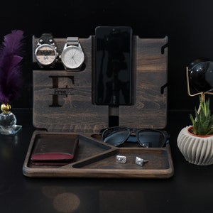 Personalized Wood Phone Docking Station: Men&#39;s Desk Organizer