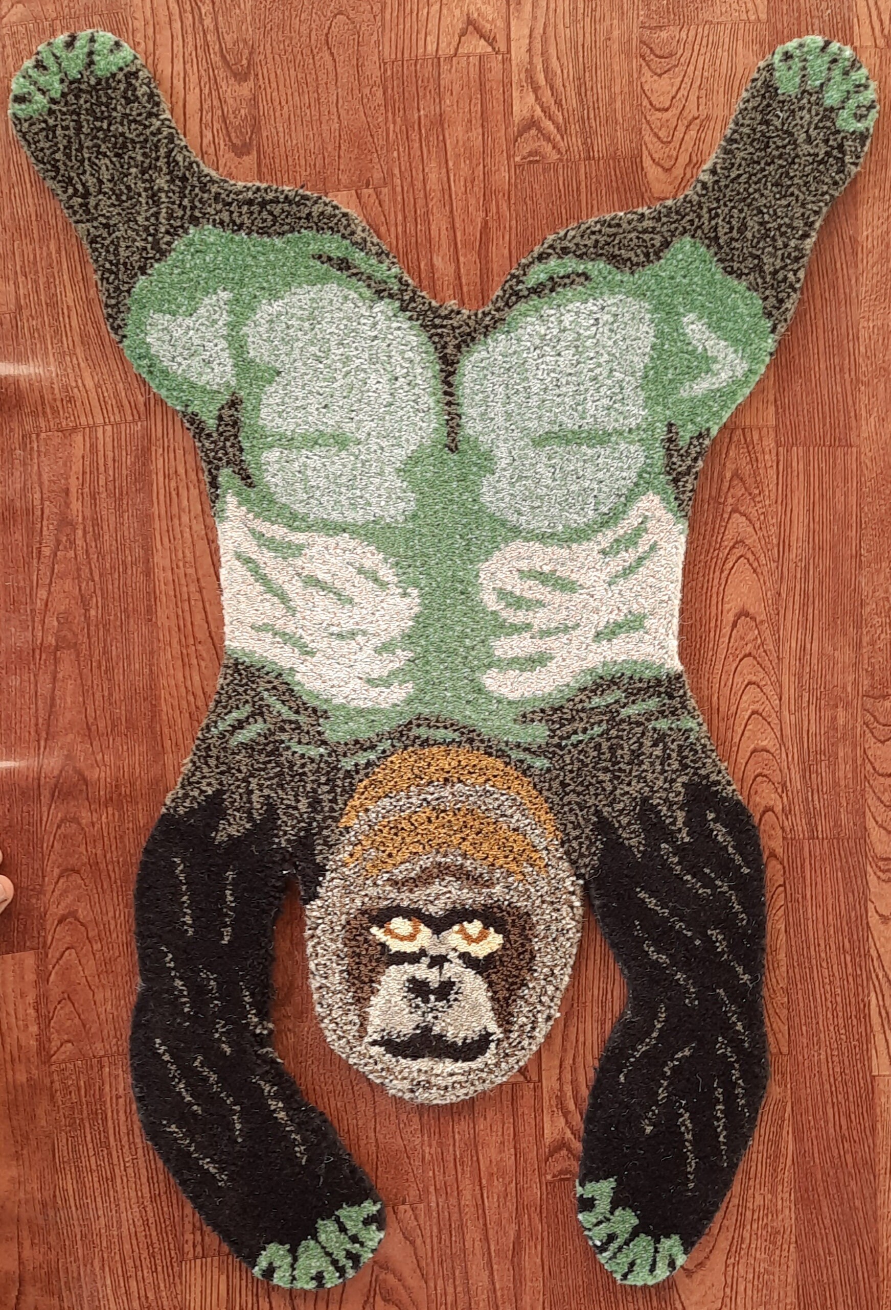 Hand Tufted Groovy Gorilla Rug 3x5 Feet 100 % Woolen Hand Tufted