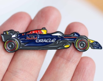Épinglette en émail pour voiture de Formule 1 Red Bull RB20